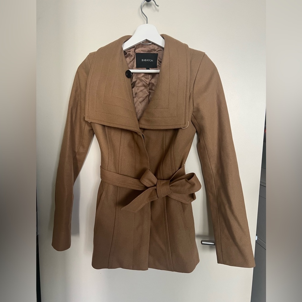 Aritzia Babaton the Connor camel cool coat